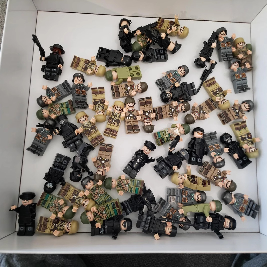 Cross-border Military Building Blocks WWII  Set
