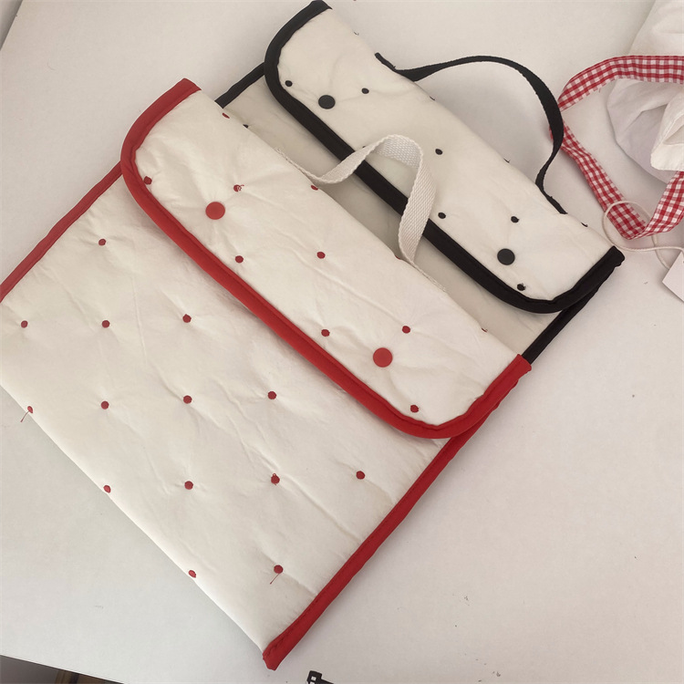 Embroidered Rabbit Pattern Portable Tablet Storage Bag