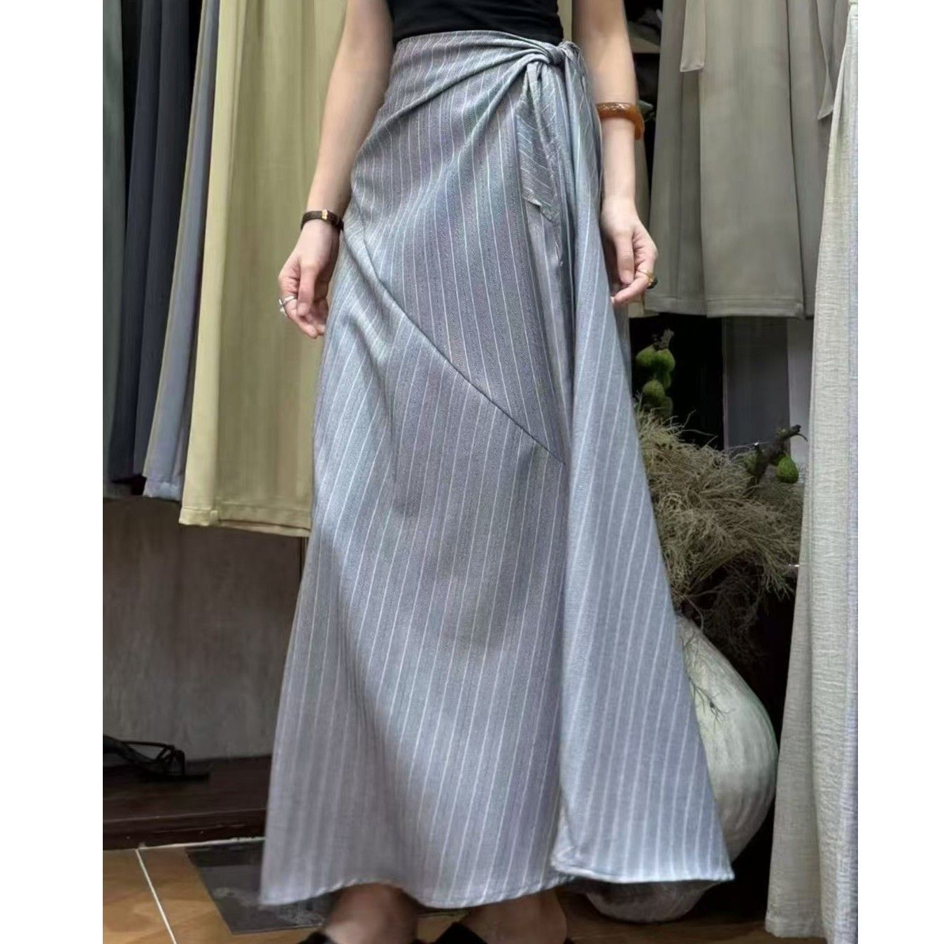 https://cf.cjdropshipping.com/quick/product/0b5c3460-ae3c-4e4d-8ea7-e0114495ac49.jpg