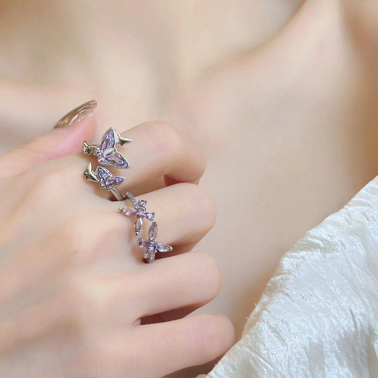 Purple Zircon Butterfly Simple Temperament Ring