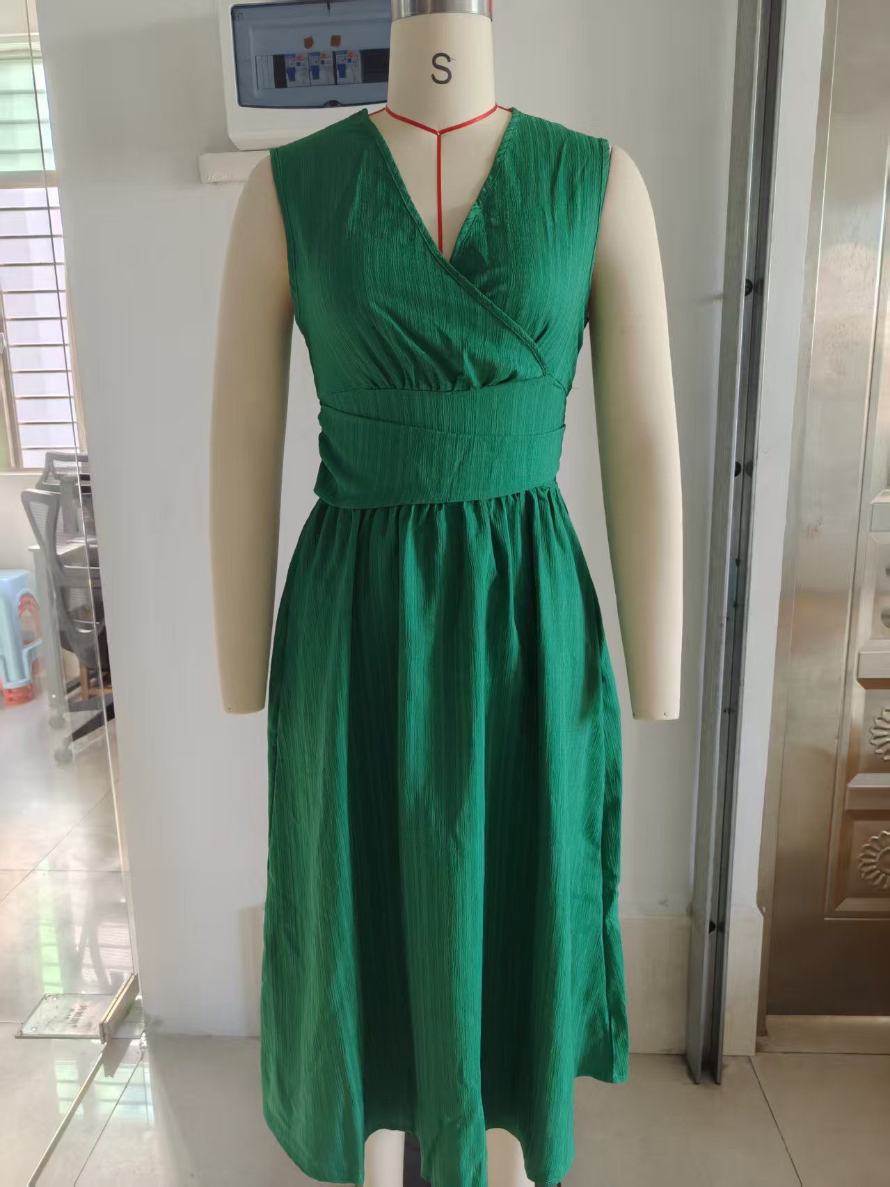 Buy Women's Clothing Online | Buy Trending Dresses for Women