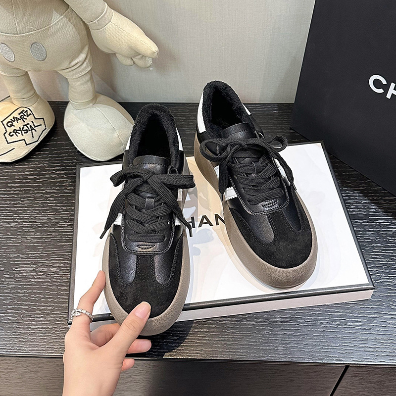 Women’s Fashionable Round Toe Vintage Distressed Casual Sneakers