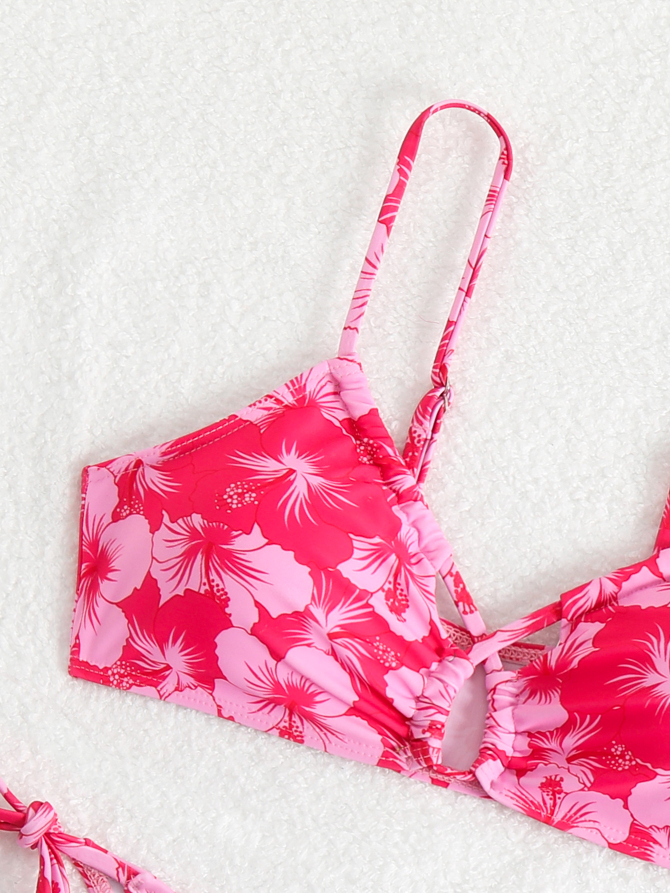 Buy Women's Clothing Online | Buy Trending Dresses for Women