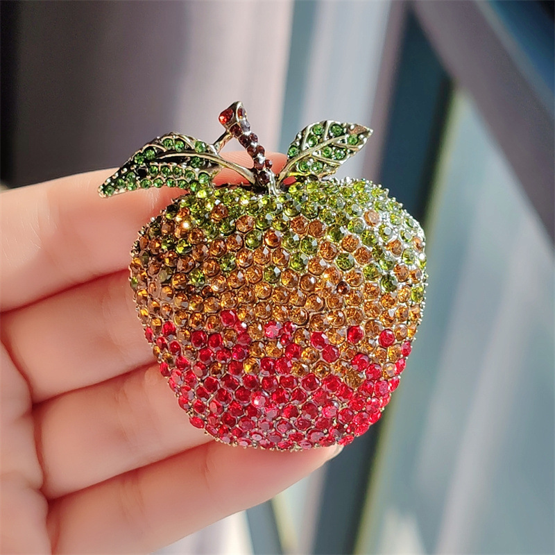 Color Diamond Retro Artistic Brooch