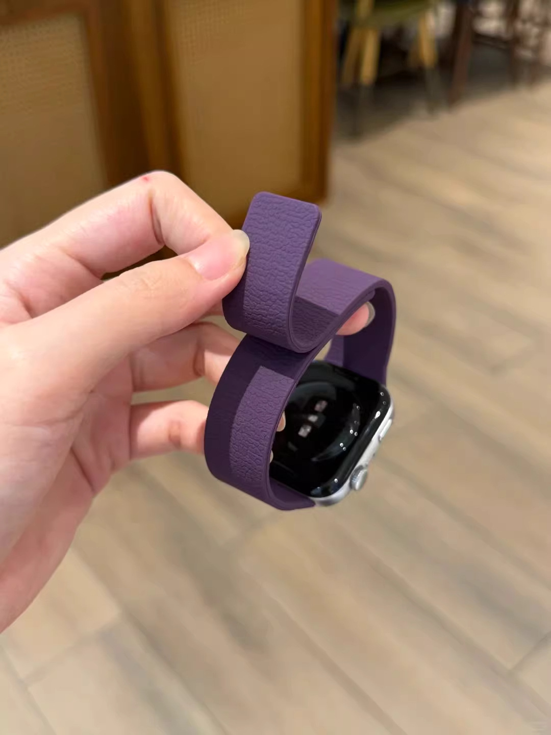 Lychee-pattern New Silicone Magnetic Watch Strap 2