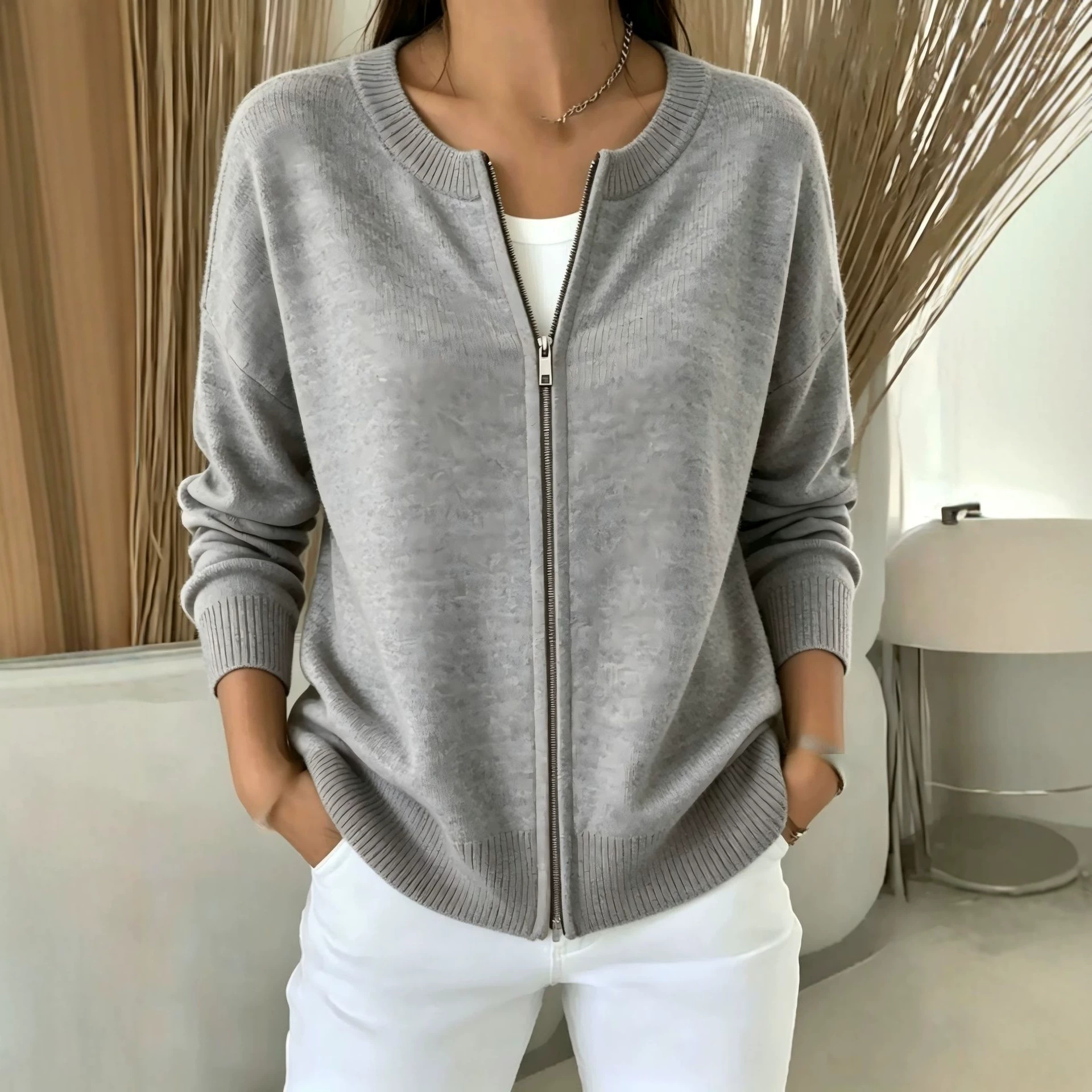 European And American-style Relaxed-fit Drop-shoulder — product photo 11