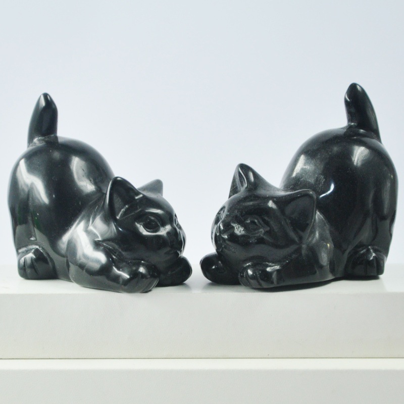 Natural Crystal Semi-precious Stone Carved CatobsidiaWith A Raised Tail And Lying-down Pose