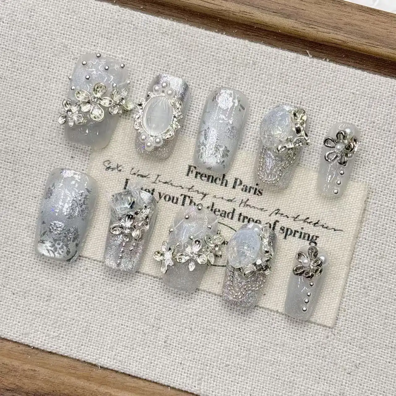 Silver Ice Flower Cat Eye Handmade Wearable Nail Tips