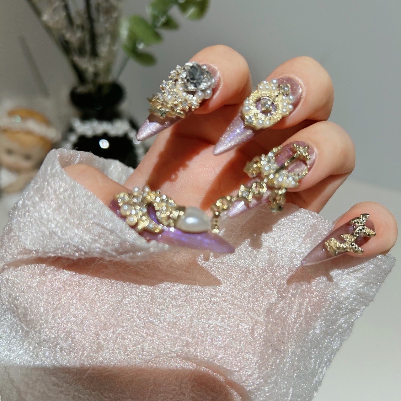 Heavy-duty French Cat-eye Handcrafted Luxury Wearable Patches