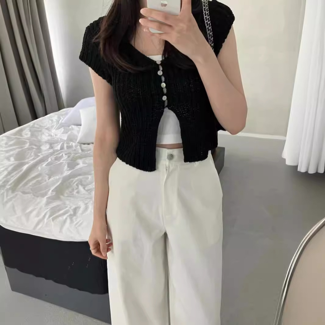 Solid Color Slim-fit Single-breasted Sweater