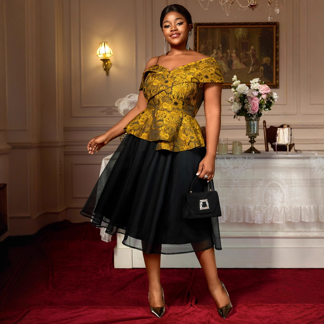 Embroidered Irregular Sleeves Corset Black Mesh Skirt - Image 5