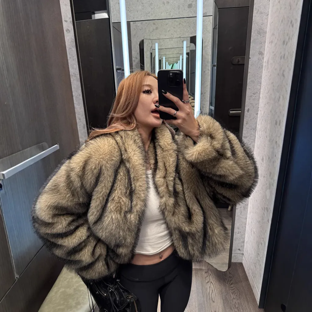 Winter Imitation Fox Fur Short Thickened Furry Women's Top - Apricot Red
