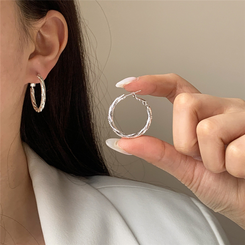 C-shaped Earrings Women's Versatile Hoop Earrings