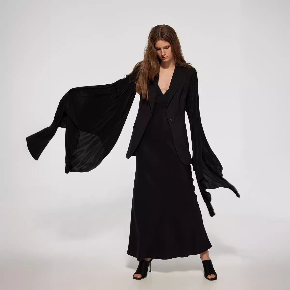 Top Women's Pleated Super Wide Loose Ruffle Sleeve Suit Jacket