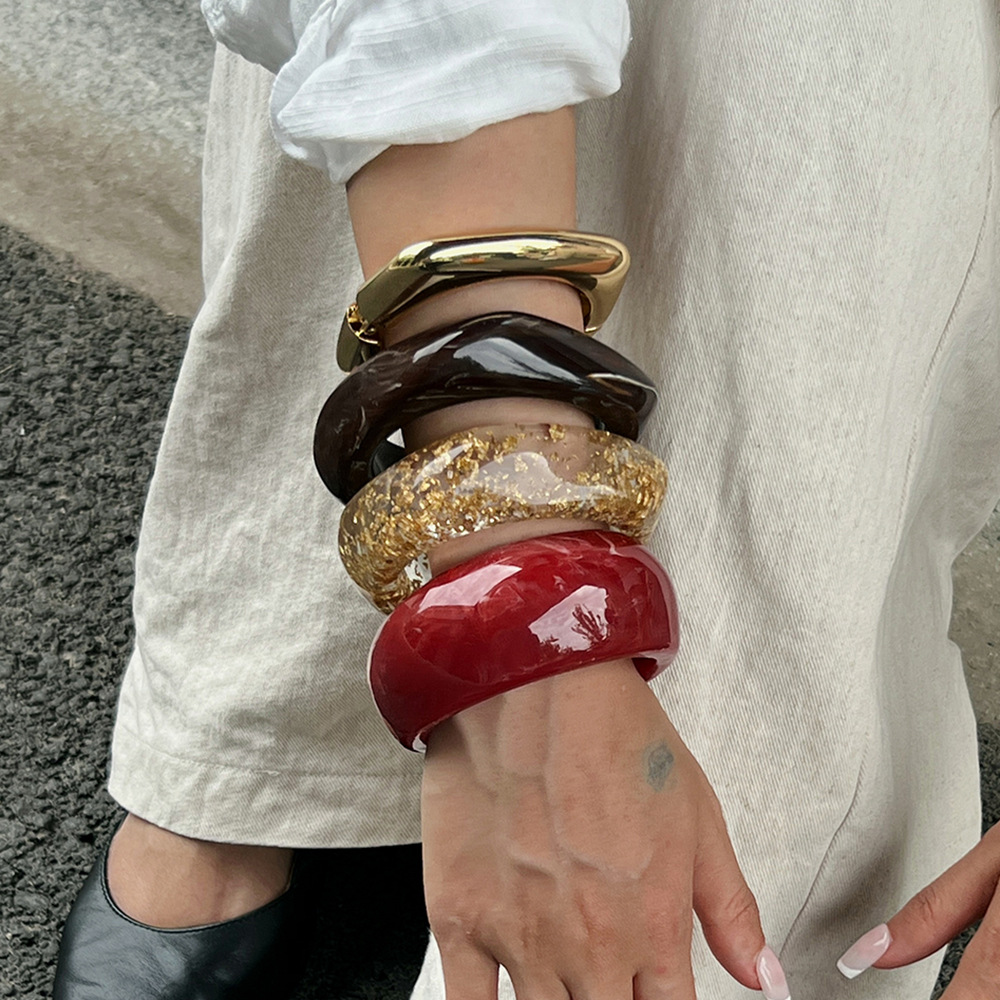 Acrylic Bracelet, Semi-transparent, Fashionable And Vintage, European And American Style Resin