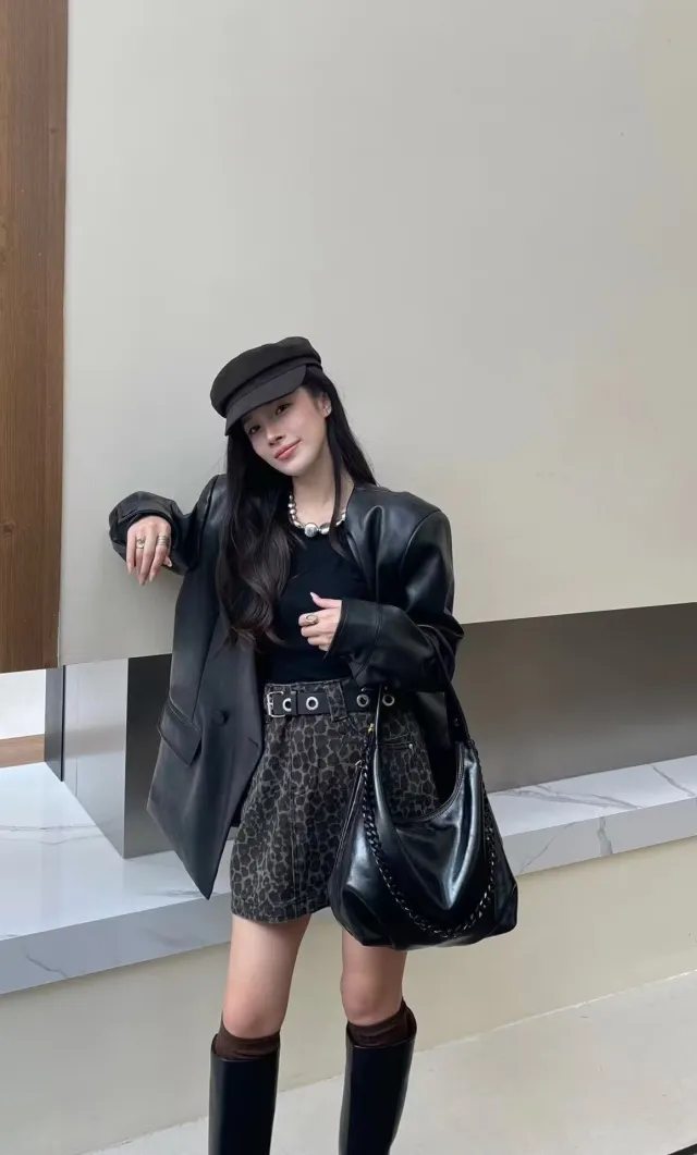 New High grade Large capacity Retro Soft Leather Versatile Shoulder Tote Bag Black - Shop at LoveMi
