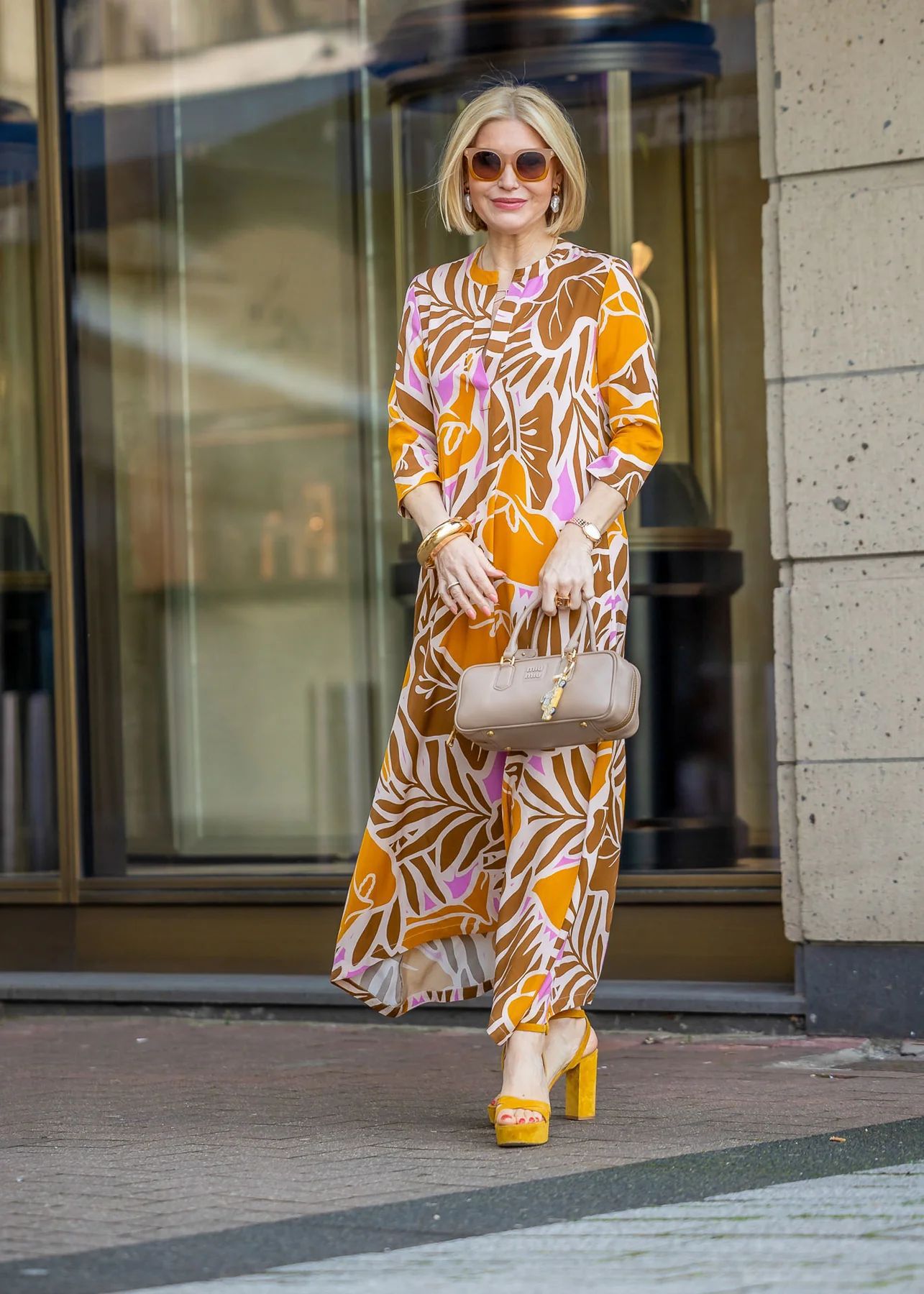 Buy Women's Clothing Online | Buy Trending Dresses for Women