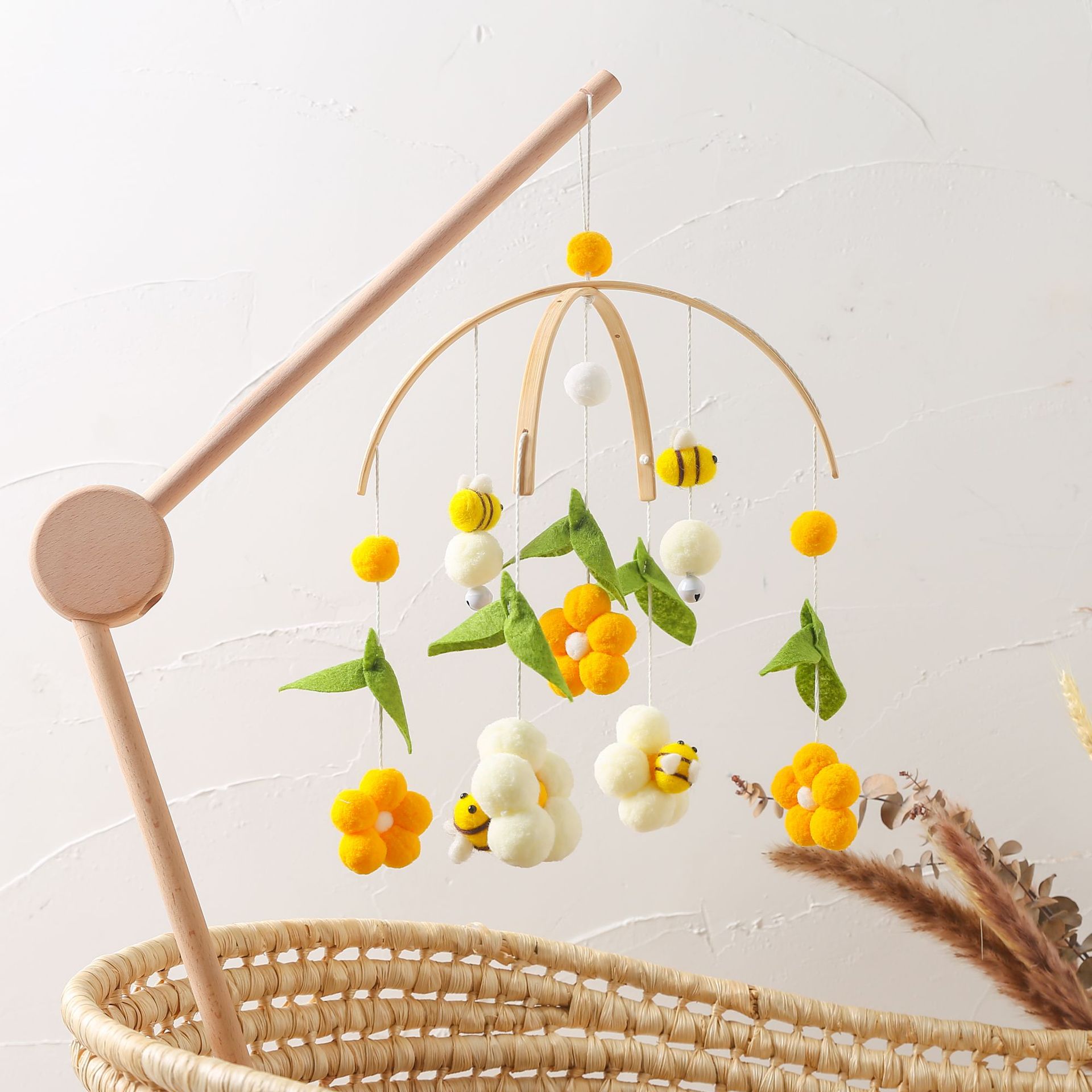 Sonajero de abeja para cuna