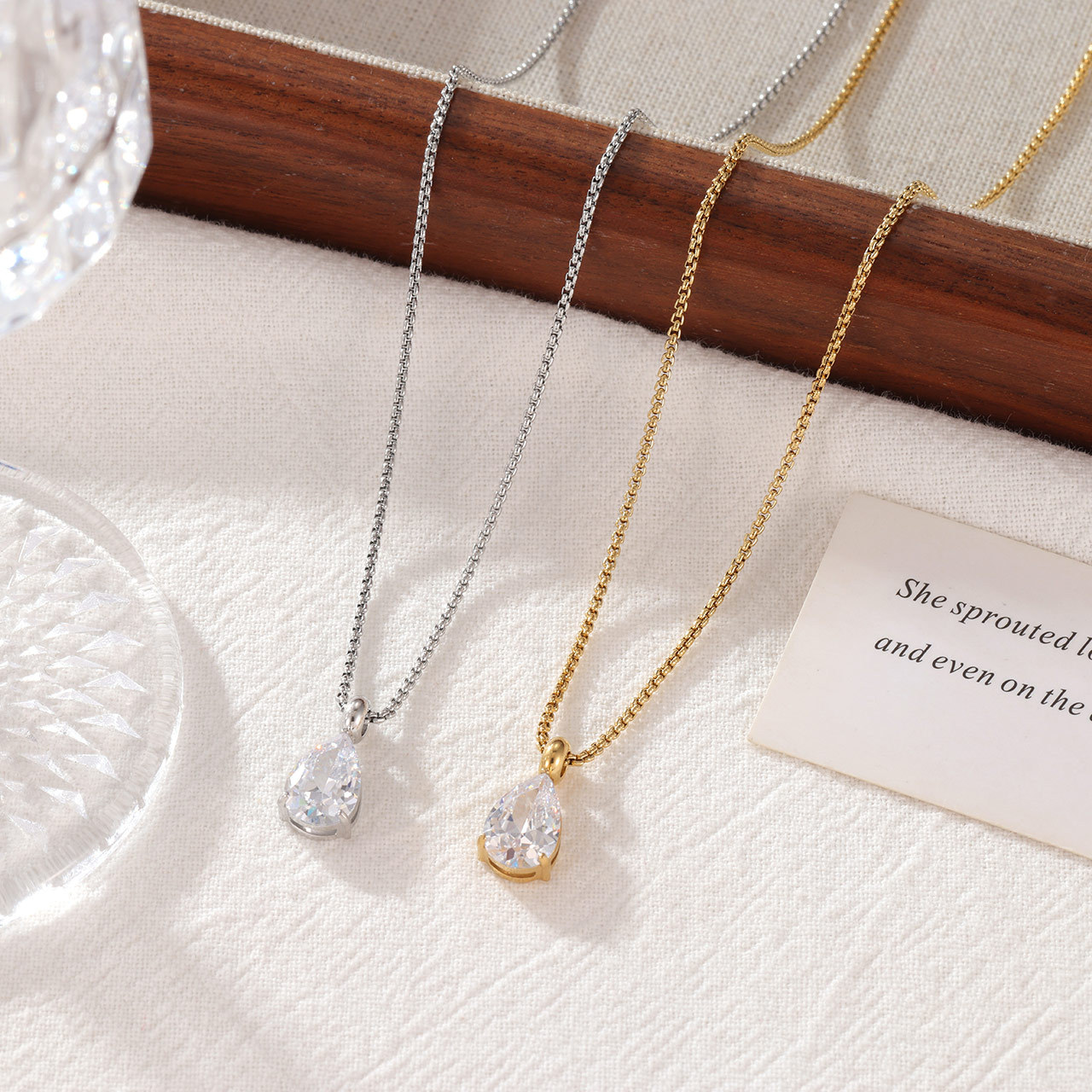 Simple Stainless Steel Zircon-Inlaid Teardrop Necklace For Women