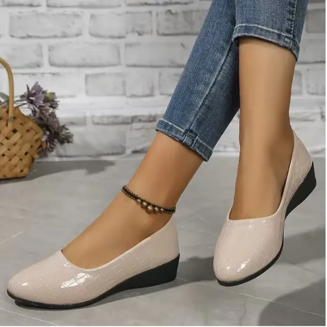 Fashion Personality Lightweight Casual Pumps Women Beige - Shop at LoveMi