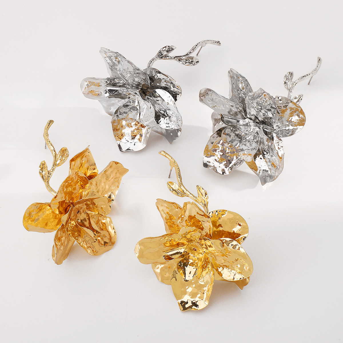 Retro-style Earrings For Women Creative Metal Floral Design