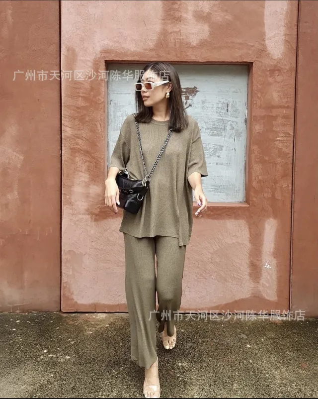 Women's Knitted Ice Silk Two piece Suit Split Round neck High Waist Gray - Shop at LoveMi