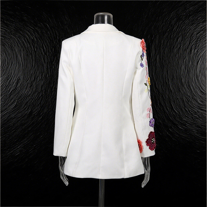 Elegant Womens Suit With 3D Floral Embroidery