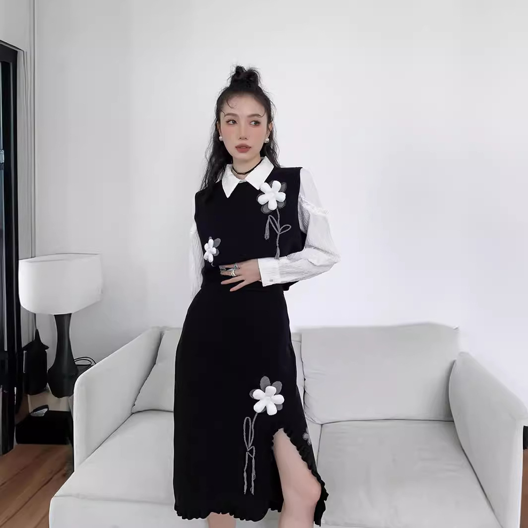 Detachable Three-dimensional Flower Black Knitted Vest Skirt Suit