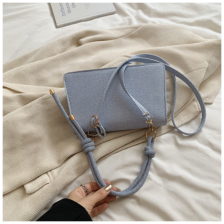 Buy Women's Clothing Online | Buy Trending Dresses for Women