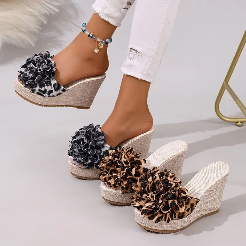 Women's Slippers Foreign Trade Strappy Thick-Soled Wedge