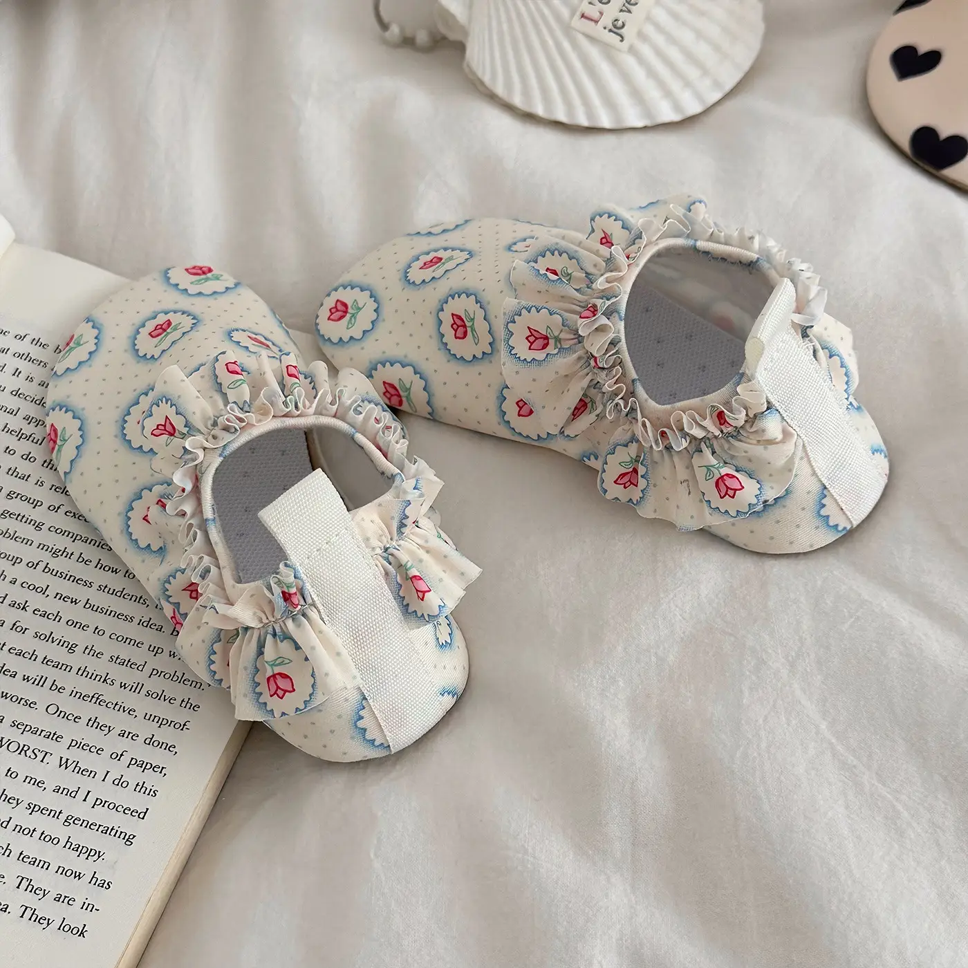 New Childrens Beach Shoes Non-slip For Water Parks