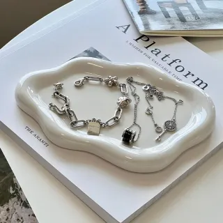 Single-Layer Light Luxury Cloud Ceramic Jewelry Storage Tray