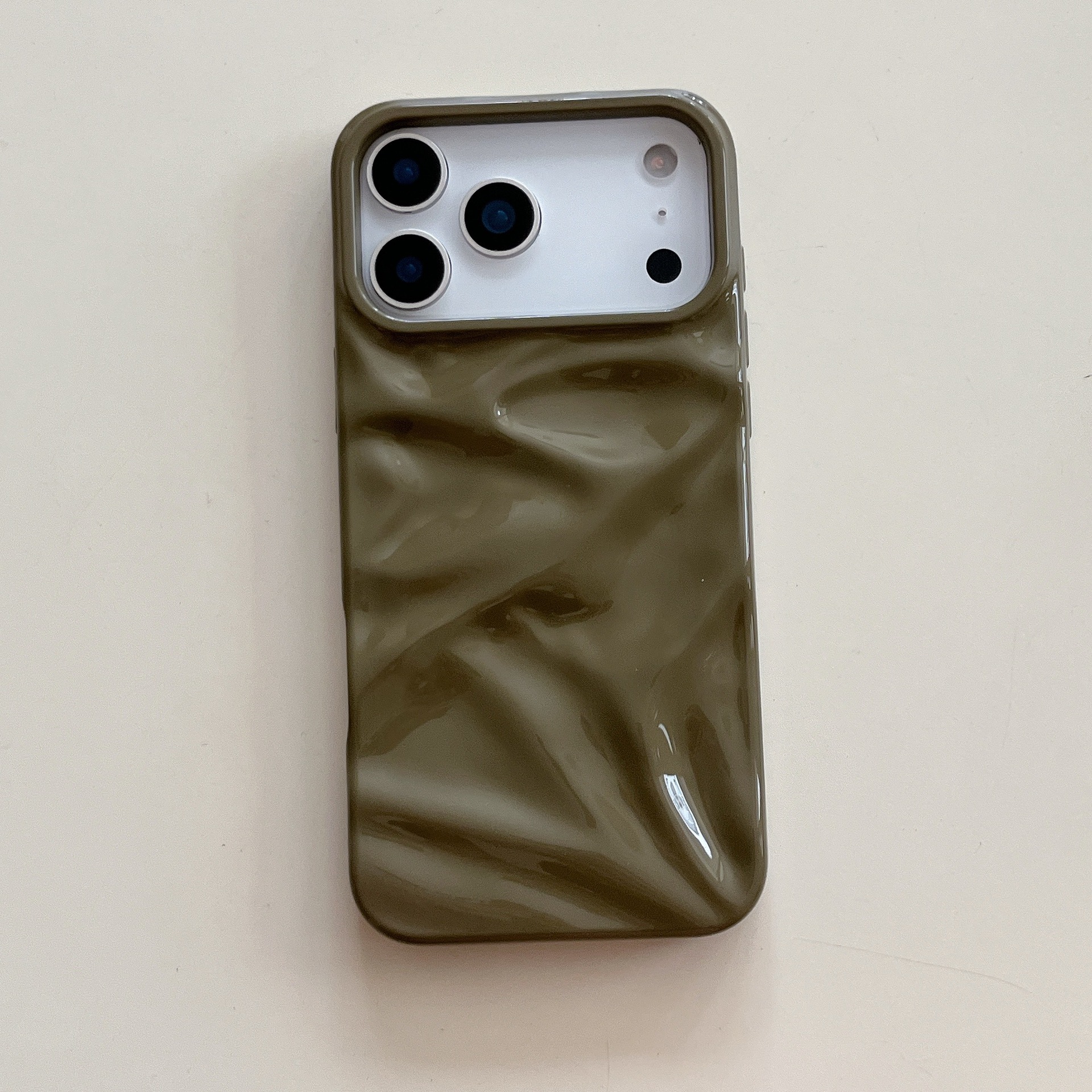 Three-dimensional Pleated Pattern Autumn And Winter Color Phone Case