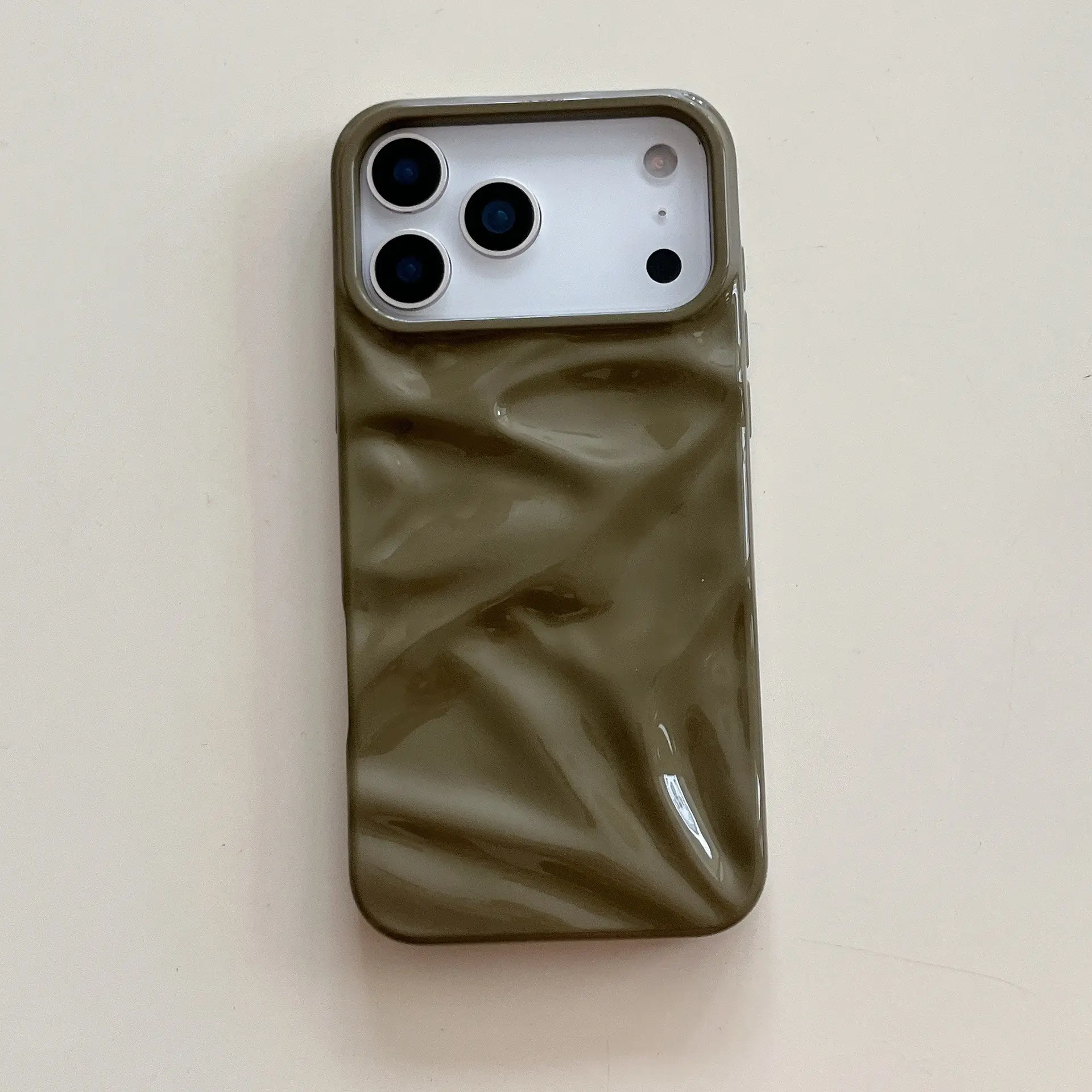 Three-dimensional Pleated Pattern Autumn And Winter Color Phone Case