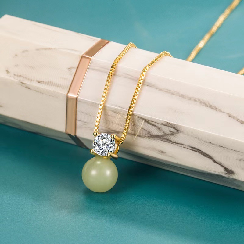 Women's Light Luxury Minority Pearl Jade Necklace