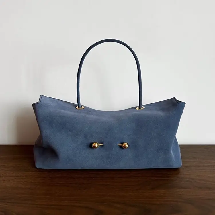 Fashionable And Minimalist Metal Handbag