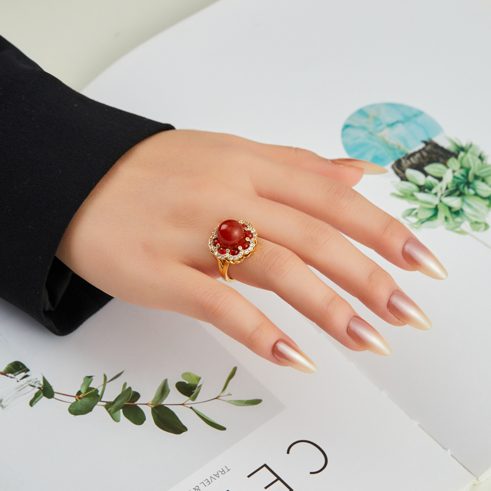 Niche High-grade Female Ring