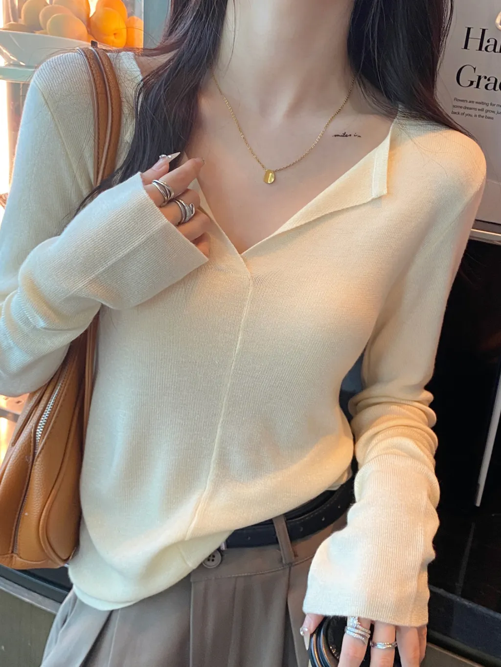 Solid Color Peter Pan Collar Knitwear Comfortable Soft Bottoming Shirt - Apricot