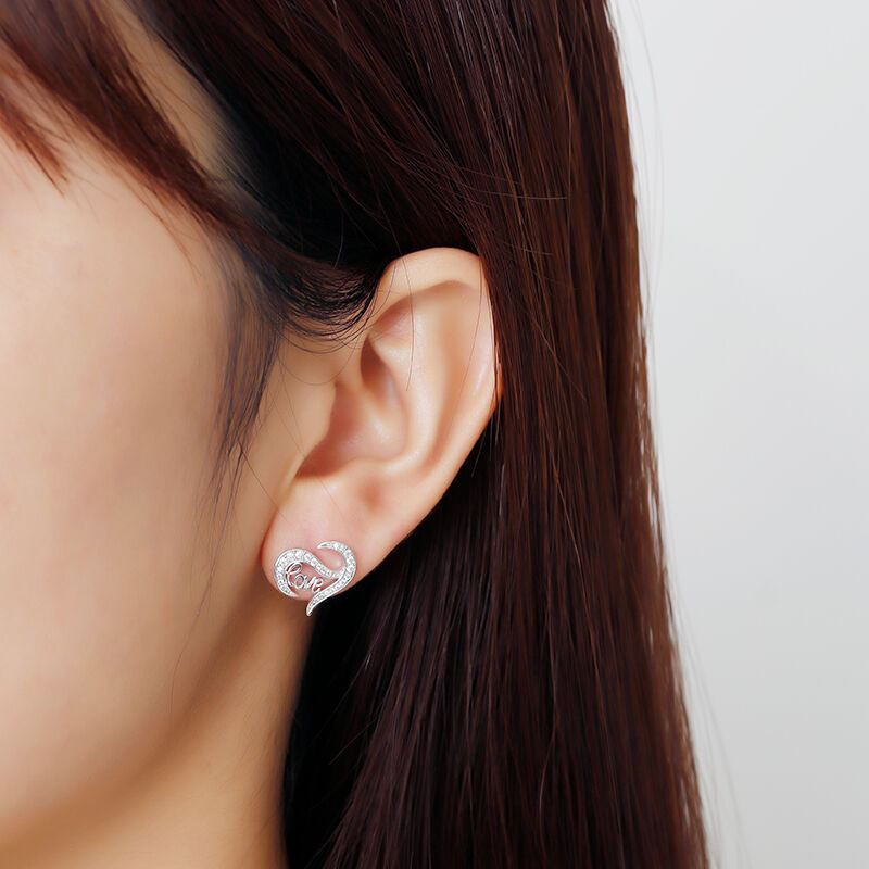 Women's Simple And Versatile Geometric Irregular Heart Earrings