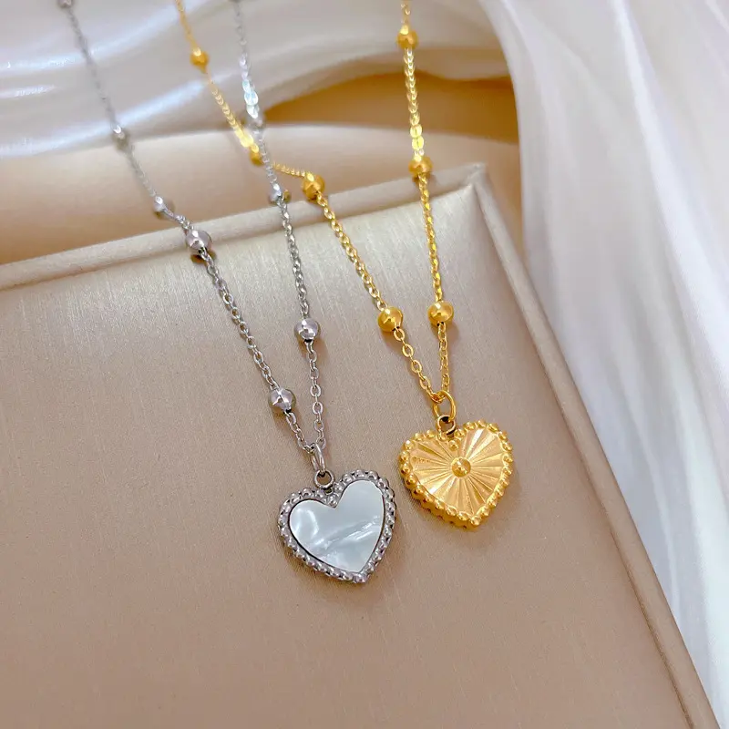 Heart-shape Love Necklace for Valentines Day Temperamental Personality Minimalist