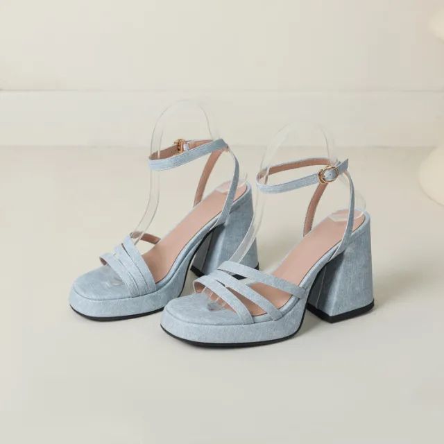 Denim strapped Sandals With A Round Toe And Chunky Heel For Women Blue - Shop at LoveMi