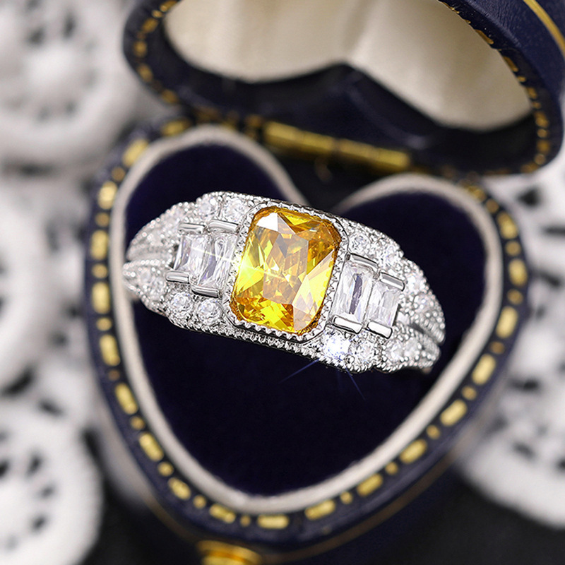 Womens Affordable Luxury Jazz-Style Geometric Ring