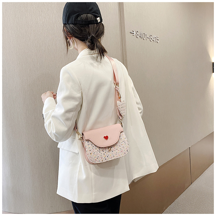 Title 12, All-match woolen woven one-shoulder wide bag sm...