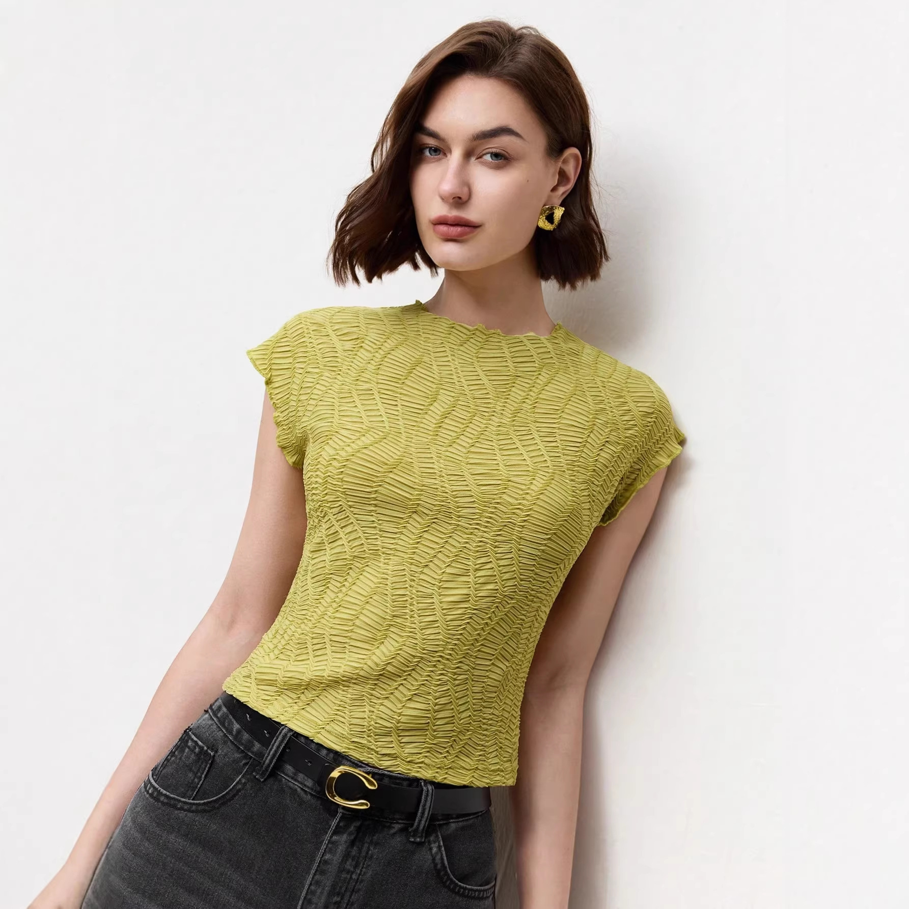 Womens Solid-color Round-neck Chic Short-sleeve Top product image