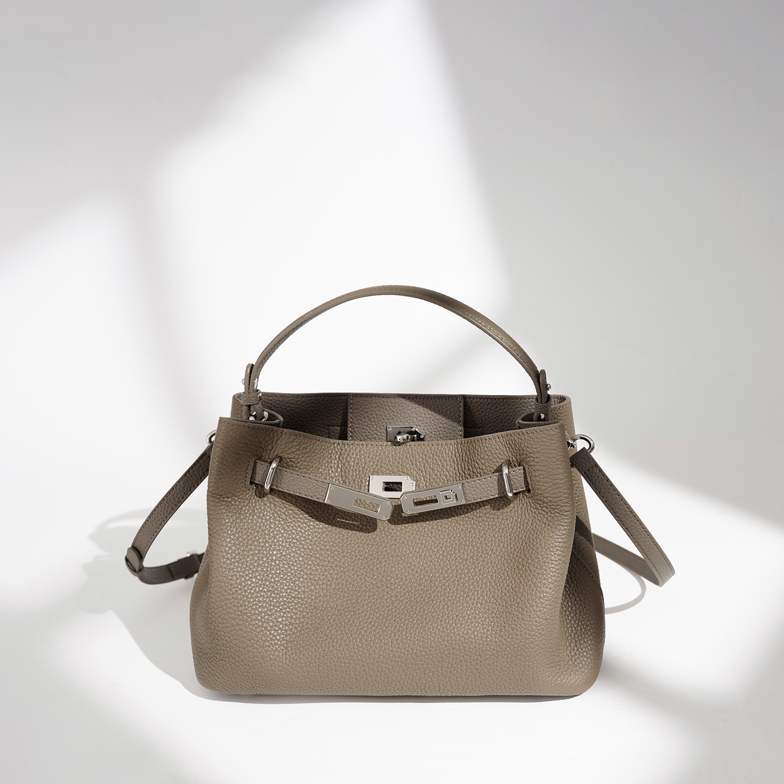 Simple, Versatile Crossbody Tote Kelly Bag