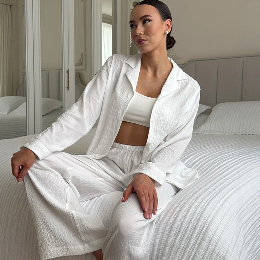 Soft And Comfortable Two-piece Pajama Set With Long Sleeves And Long Pants
