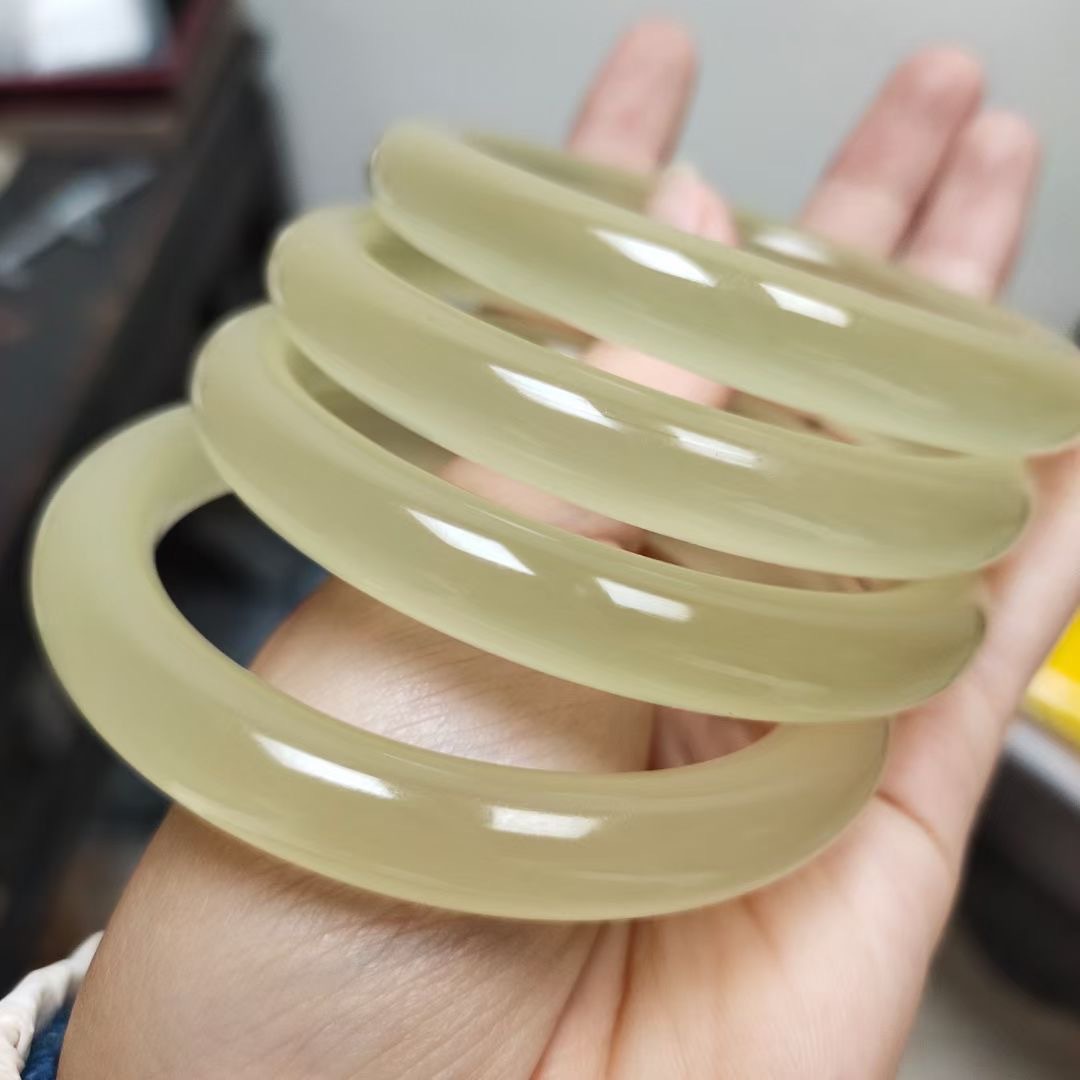 https://cf.cjdropshipping.com/quick/product/10bffa14-b5a5-4dc4-a643-2dde0109b93a.jpg