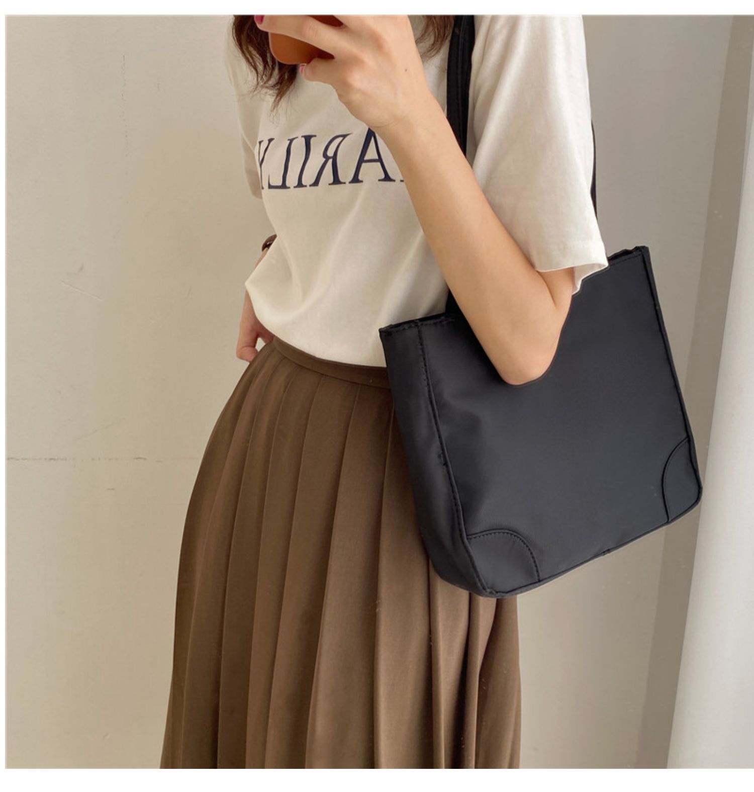 Oxford Cloth Shoulder Bag, picture 2 of 3