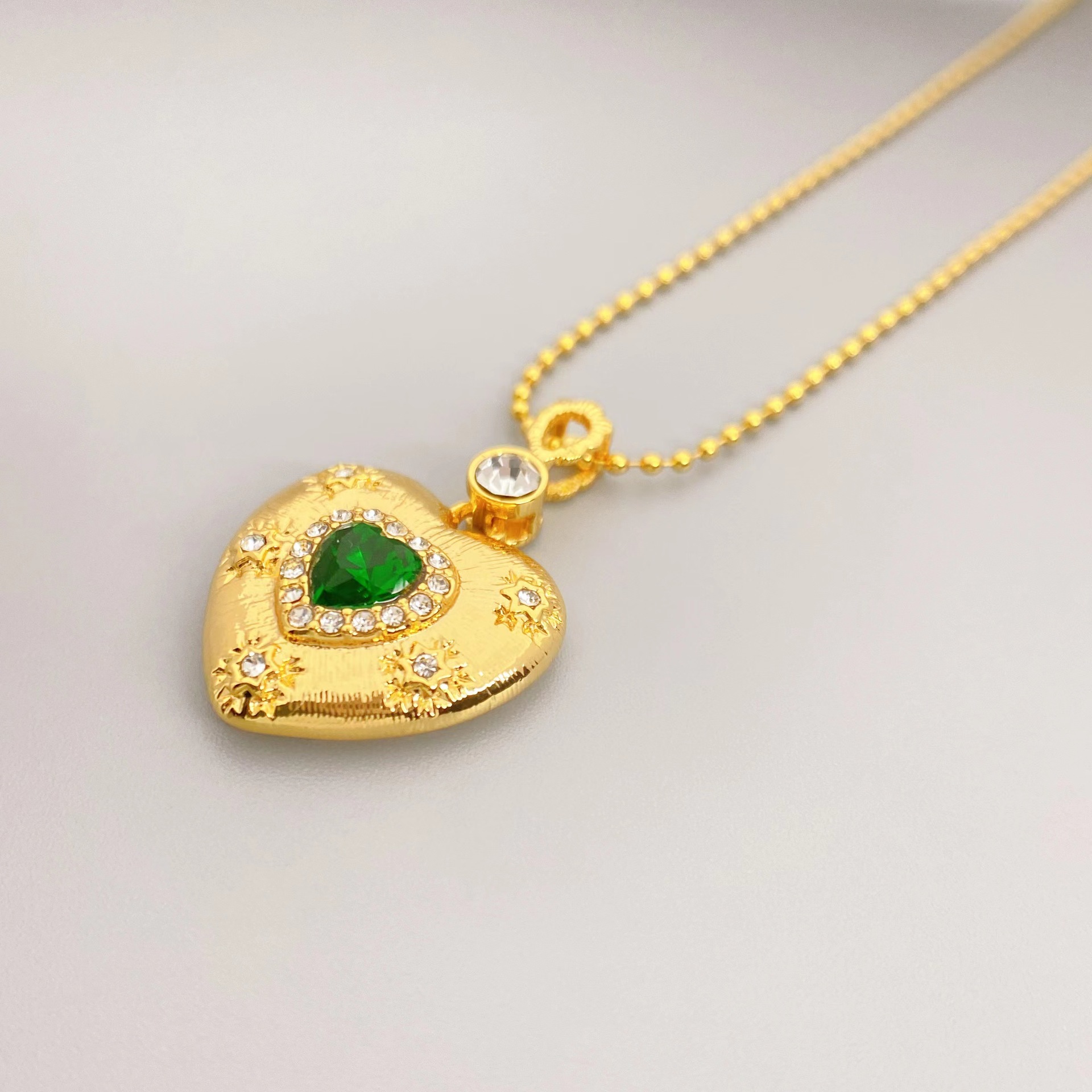 Vintage Heart-shaped Diamond Necklace