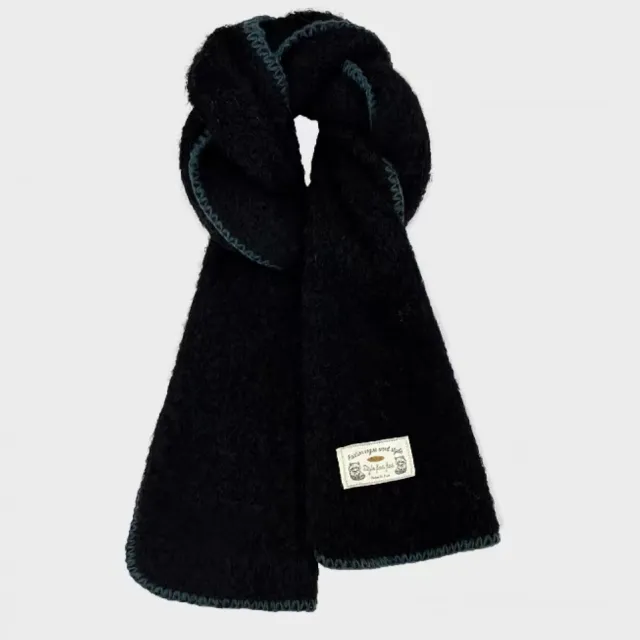 Atmosphere Warmth Neck Protection Soft And Sticky Scarf Black - Shop at LoveMi